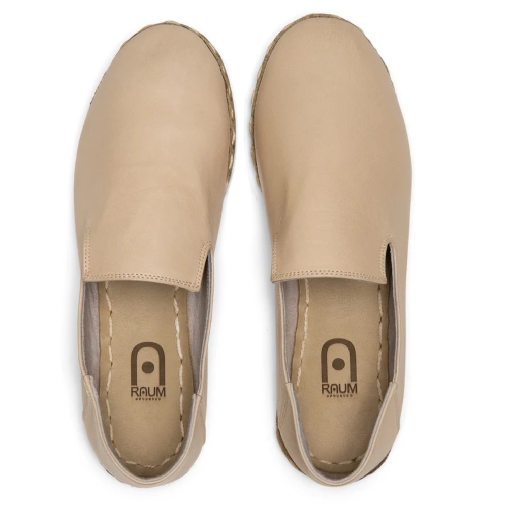 Raum Goods Women's Slip On / Oyster size 9